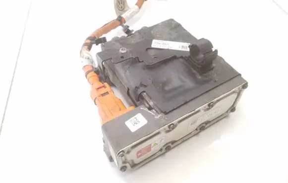 Volkswagen Golf VII Other engine bay part 12E963231G 5QE971475A 5QE819013AD