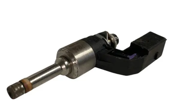 Volkswagen Golf V Fuel injector 03C906036E