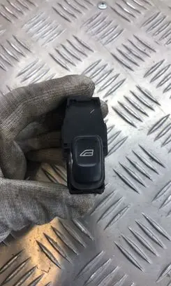 Volvo S60 Electric window control switch 30658696