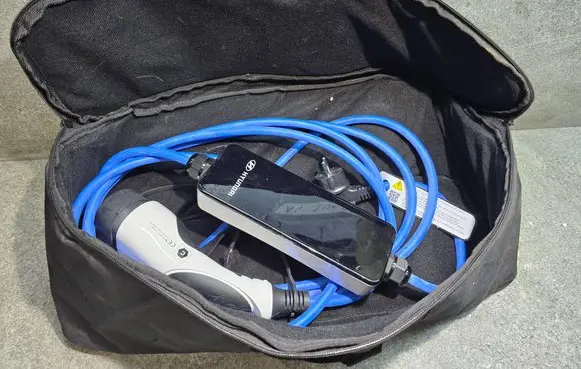 Hyundai Kona I Electric car charging cable 91675DD011 3021C21109
