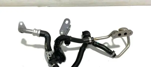 Peugeot 3008 II Engine coolant pipe/hose 9827568880 35731