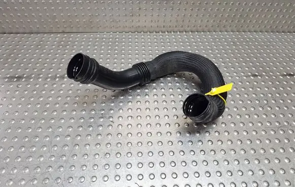 Maserati Grecale Turbo air intake inlet pipe/hose 670156374