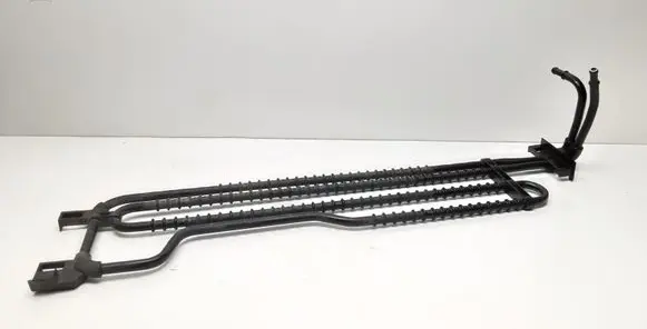 Mercedes-Benz C W204 Power steering radiator A2044801024