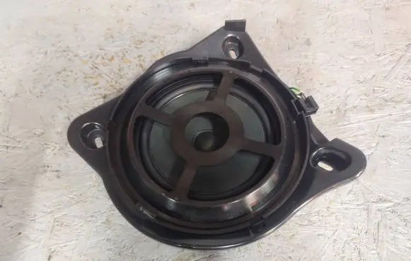 Mercedes-Benz E W213 Subwoofer speaker A2058201502
