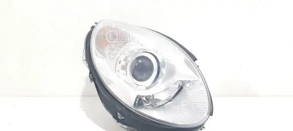 Mercedes-Benz R W251 Headlight/headlamp A2518202261 1ZL26303732