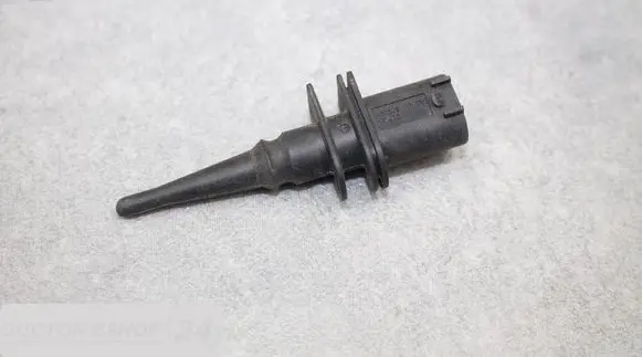 BMW X3 E83 Outside/exterior temperature sensor 65816936953