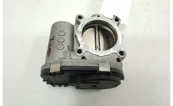 Mercedes-Benz CLA C117 X117 W117 Throttle valve A2701410025