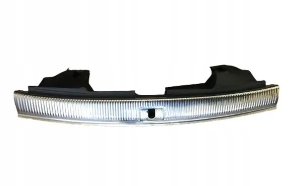 Trunk/boot sill cover protection
