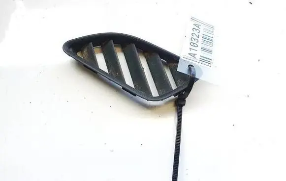 Dashboard side air vent grill/cover trim