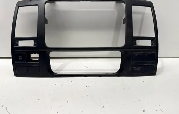 Volkswagen Transporter - Caravelle T5 Radio/GPS head unit trim 7E0857237L