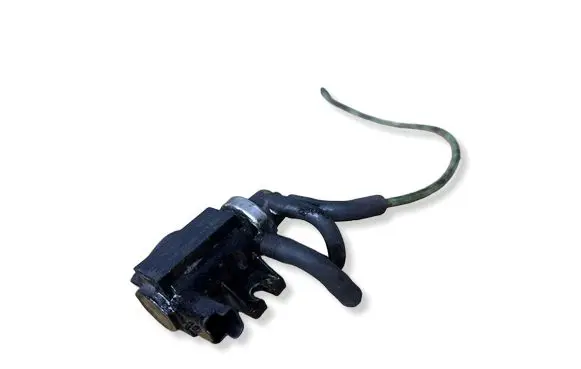 Ford C-MAX II Turbo solenoid valve 9672875080