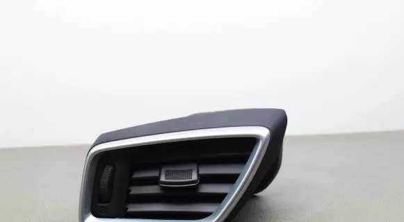 Nissan Qashqai Dashboard air vent grill cover trim 687614EA0A