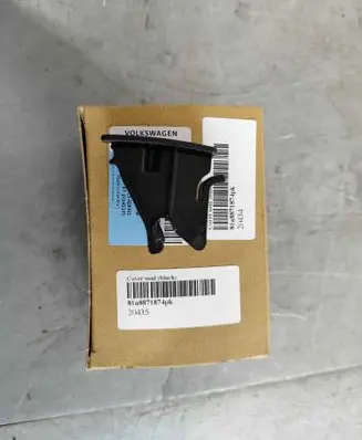 Audi Q2 - ISOFIX cover 81a8871874pk