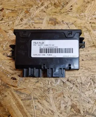 Ford S-MAX Tailgate/trunk control unit/module DG9T14B673AZ S171191044267555