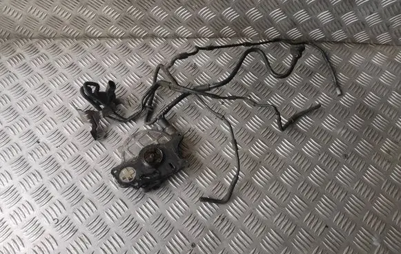 Skoda Octavia Mk2 (1Z) Vacuum pump 03L145100G 1K0906283A