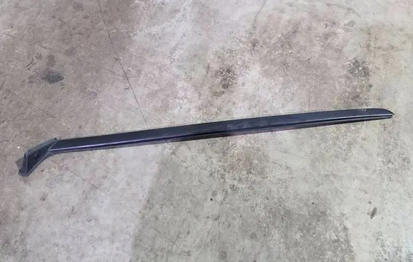Peugeot 308 Windshield trim 98355043XT