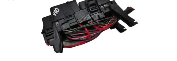 Volvo V60 Fuse module 13800159