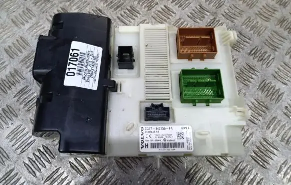 Volvo V60 Fuse box set