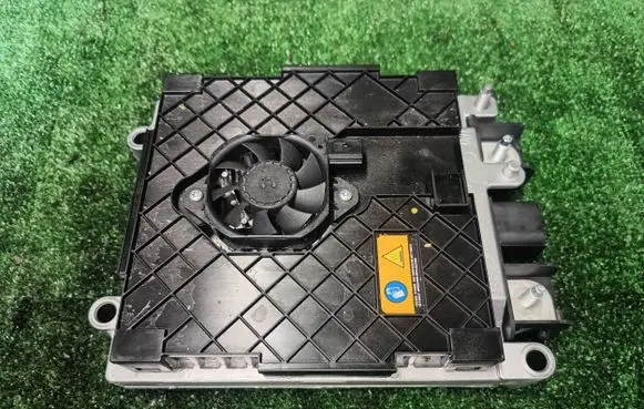 Suzuki SX4 S-Cross Hybrid / electric car battery 96460-74S00