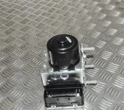 Porsche Macan (95B) ABS Pump