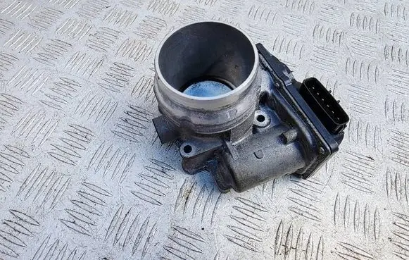 Volvo V40 Throttle valve 31293736