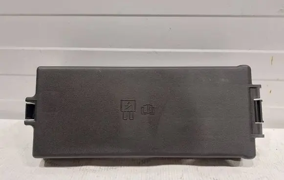 Ford Mustang V Fuse box cover 6E5Z14A003AA 6E5T14A003AB