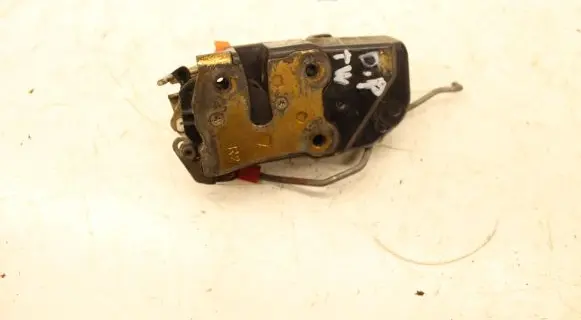 Chrysler Town & Country IV Front door lock 55445AZ