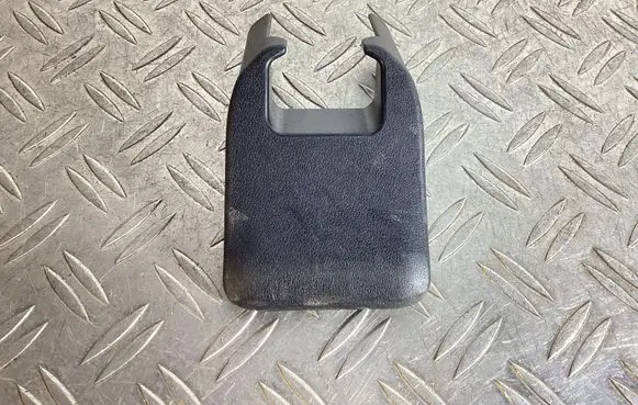 Lexus RX 450H Rear seat rail trim cover 7215748130