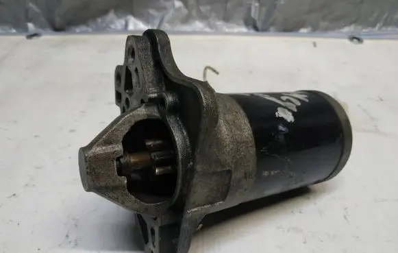Renault Megane III Starter motor 8200665518
