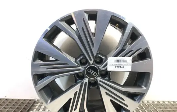 Audi Q4 Sportback e-tron R17 alloy rim