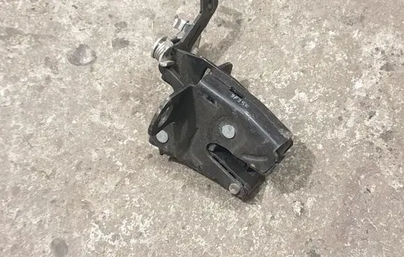Volkswagen Transporter - Caravelle T6 Loading door lock 7E0827161A