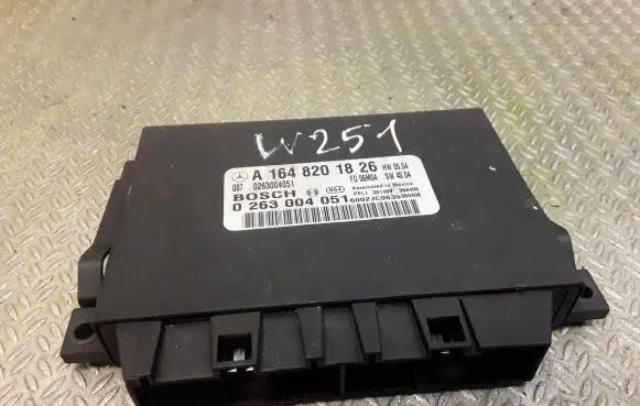 Mercedes-Benz R W251 Parking PDC control unit/module 1648201826 A1648201826