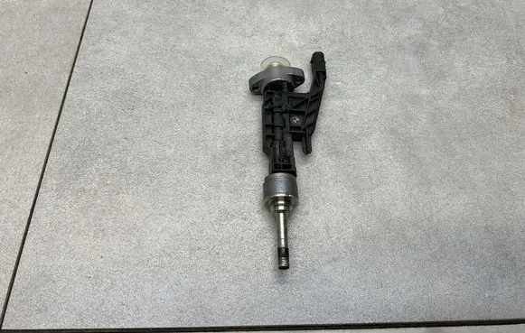 BMW X3M F97 Fuel injector 8671991 0261500502