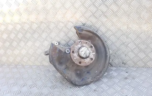 Volkswagen PASSAT B6 Rear wheel hub