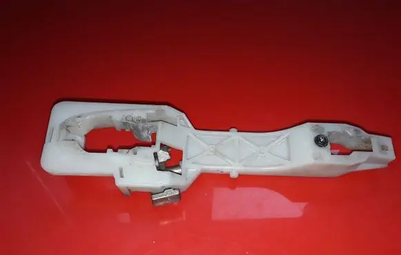 Hyundai Santa Fe Front door exterior handle/bracket 6C11