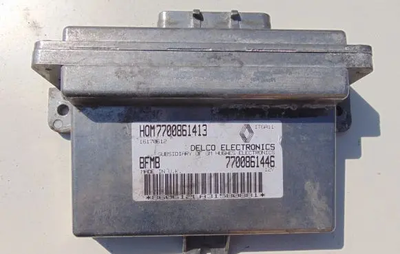 Renault 19 Engine control unit/module 7700861413