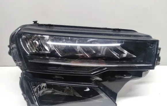 Skoda Karoq Headlight/headlamp 57B941010