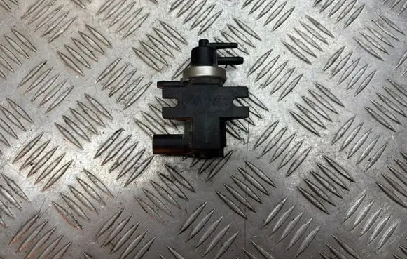 Volkswagen Golf IV Turbo solenoid valve 1J0906627 01T263 72290320