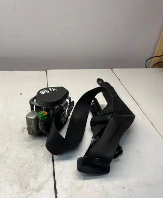 Mercedes-Benz Sprinter W906 Rear seatbelt A9068600285