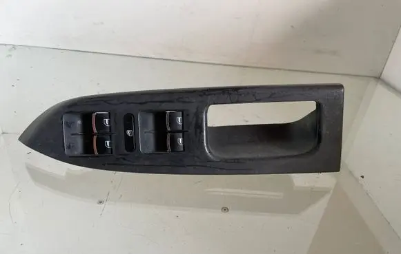 Volkswagen Touran I Electric window control switch 1T1867371F