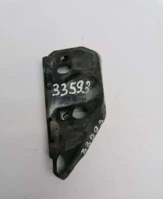 Volvo V50 Front bumper mounting bracket 31265396