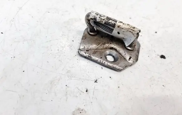 Ford Fiesta Front door lock loop/hook striker 