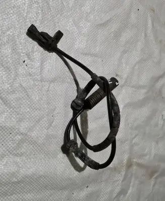 BMW 3 E90 E91 ABS brake wheel speed sensor 6762465
