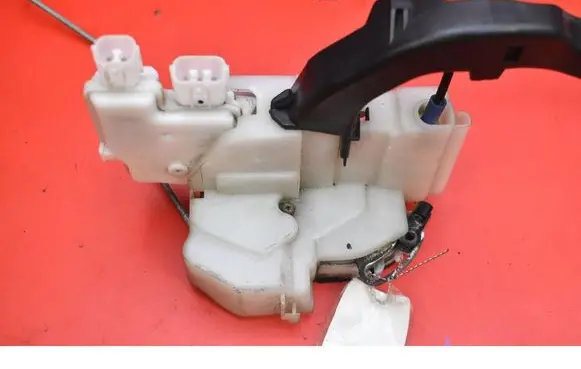 Honda Accord Front door lock