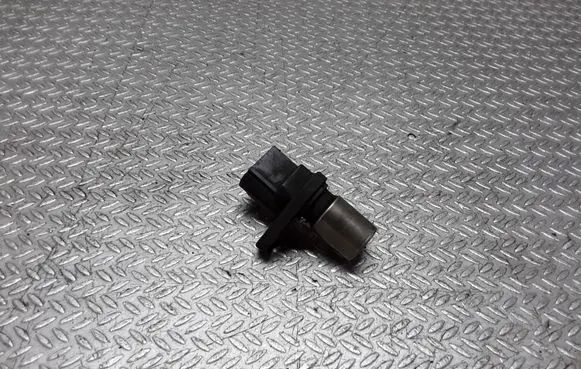 Toyota Corolla E120 E130 Camshaft position sensor
