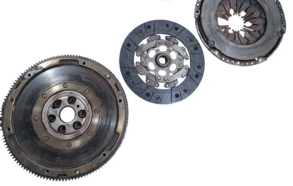 Volkswagen Golf IV Clutch set kit 038141025d 038141032d 2221005095