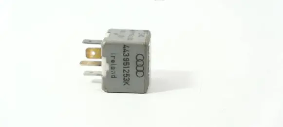 Audi A6 S6 C5 4B Other relay 443951253K