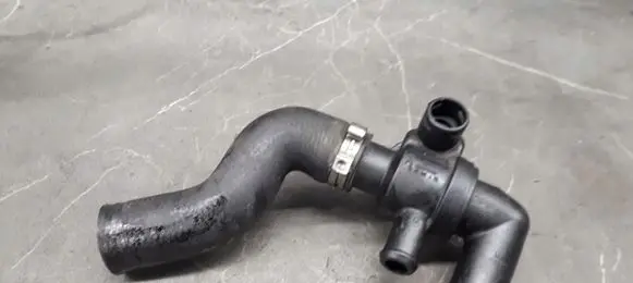 Smart ForTwo I Thermostat housing 0003179v007