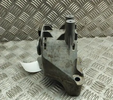 BMW i4 Engine mount bracket 9485624