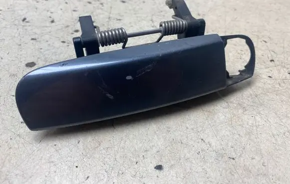Audi A4 S4 B6 8E 8H Front door exterior handle 8E1837207